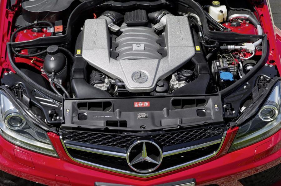  Mercedes-Benz C63 AMG Coupe Black Series 2012 года  (фото 61 из 66)
